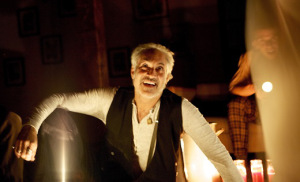 Matt Mitler in Dzieci Theater Company's Makbet (photo by Yuri Yurov)